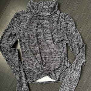 Lululemon turtleneck top